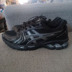 Asics Gel Kayano 14 Black Silver. Size 10 U.A
